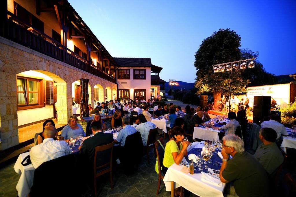Magita Hotel Basko 외부 사진