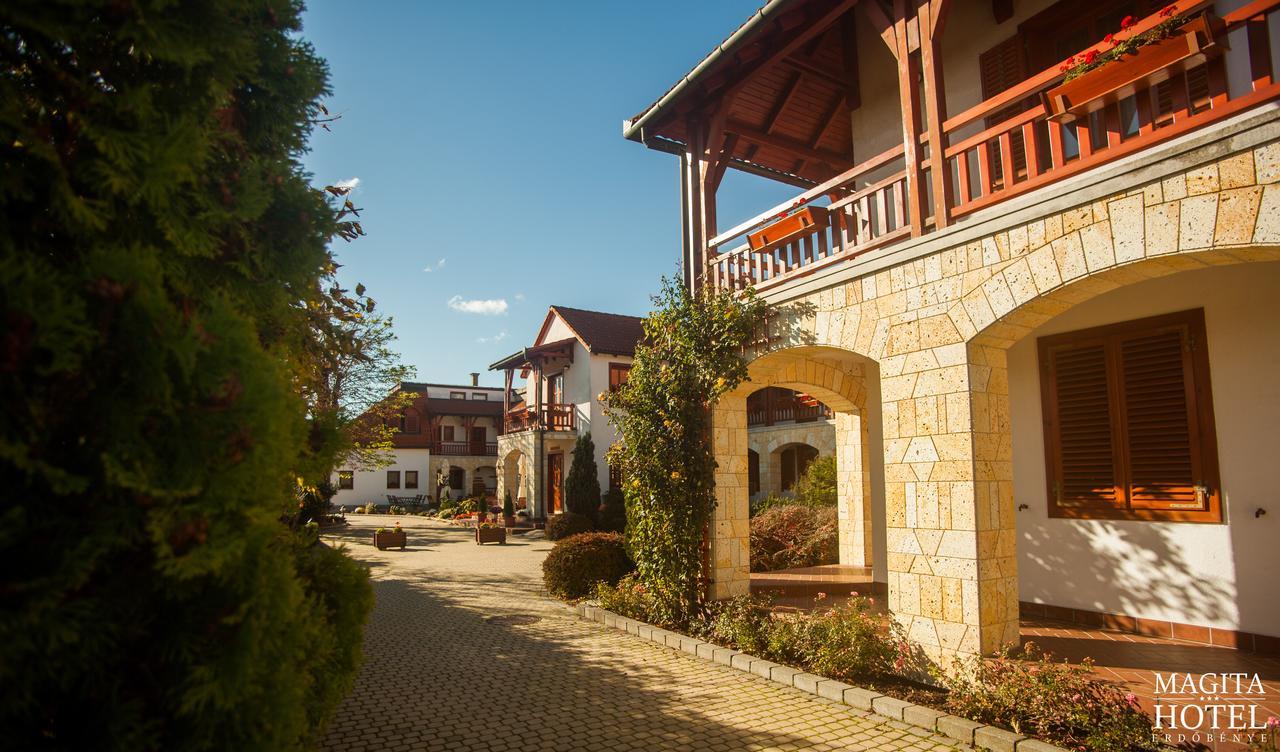 Magita Hotel Basko 외부 사진