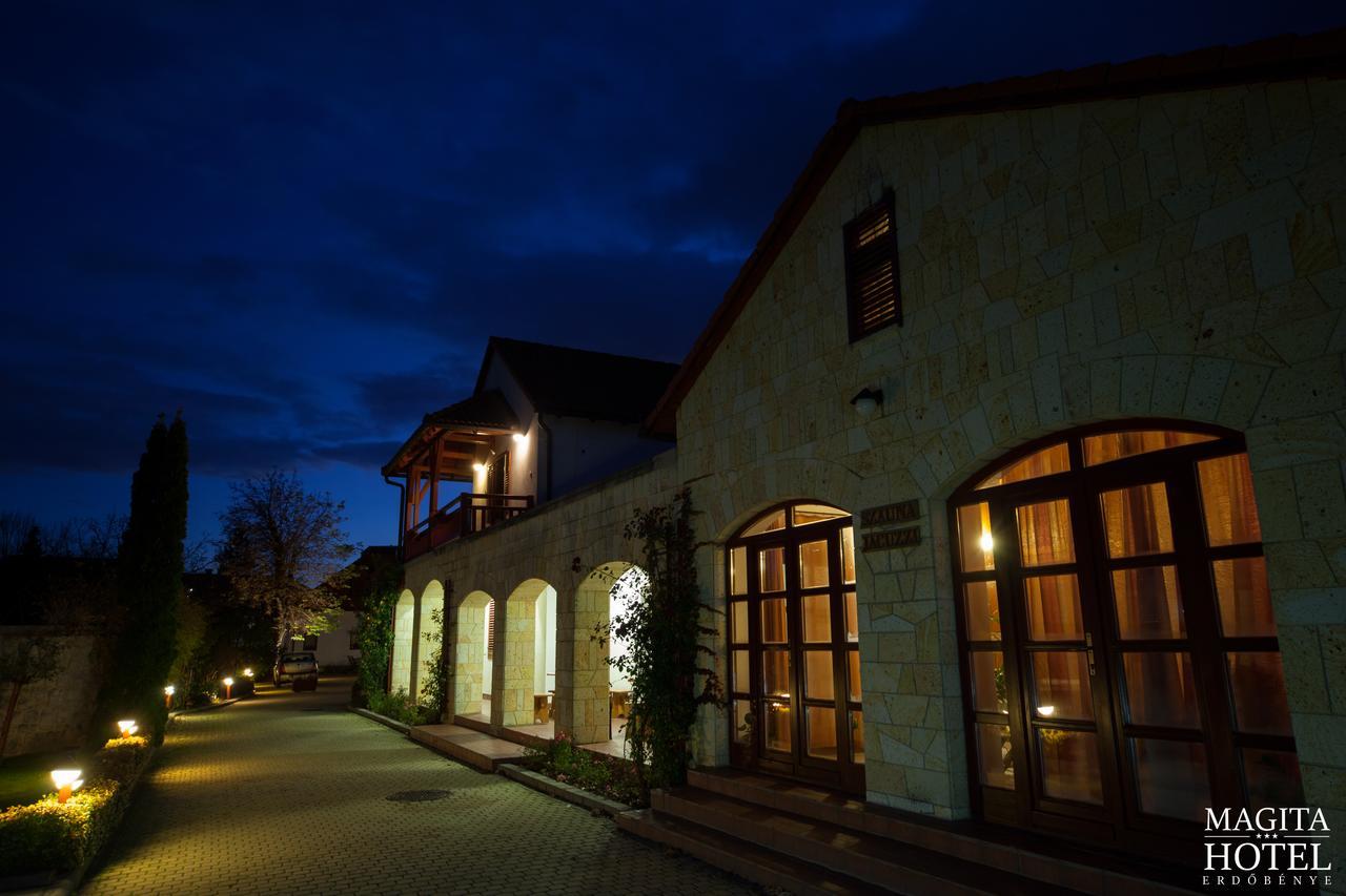 Magita Hotel Basko 외부 사진